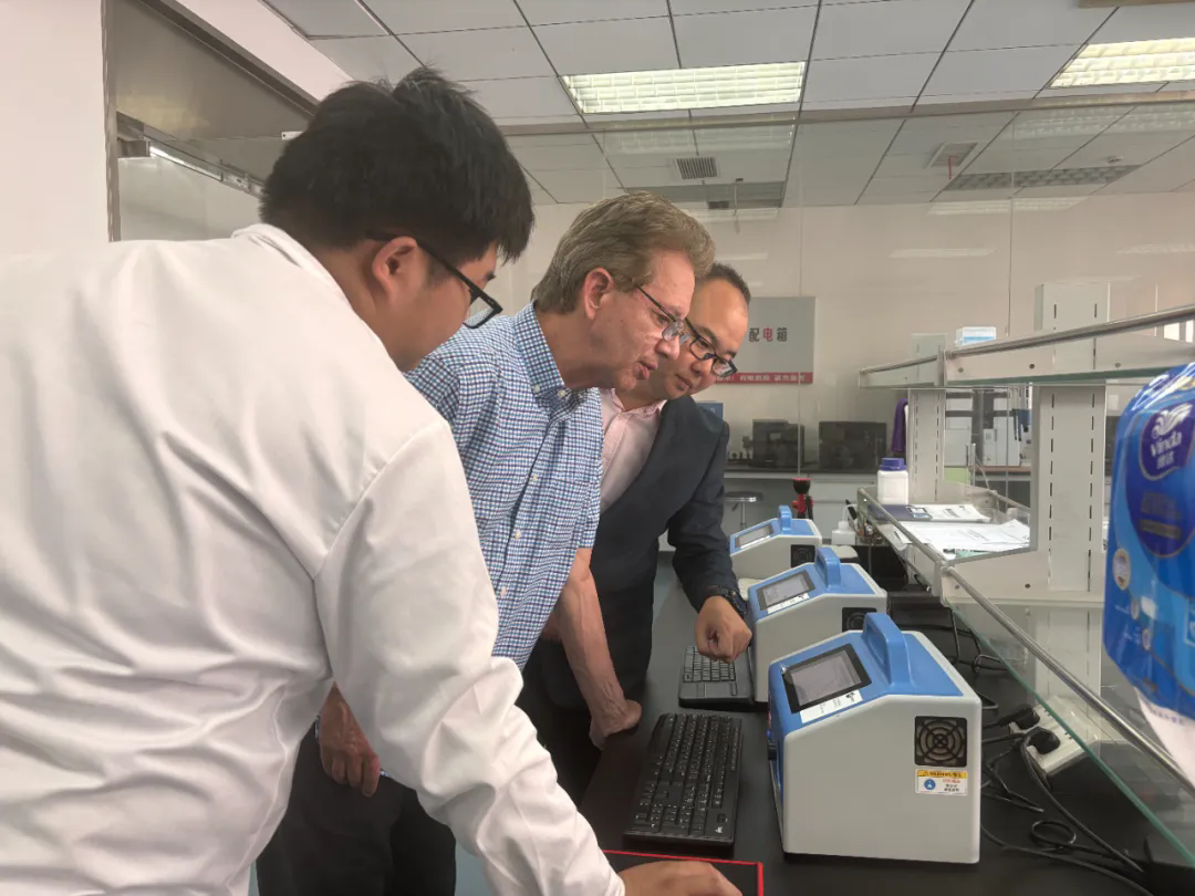 國(guó)際硒研究學(xué)會(huì)榮譽(yù)主席Gary教授到訪硒谷科技